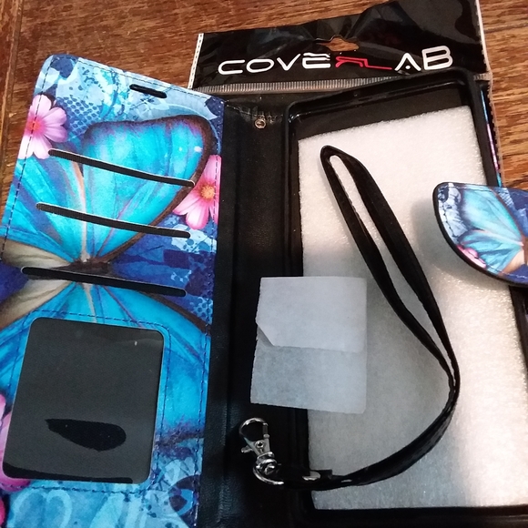 Phone case - Picture 3 of 3